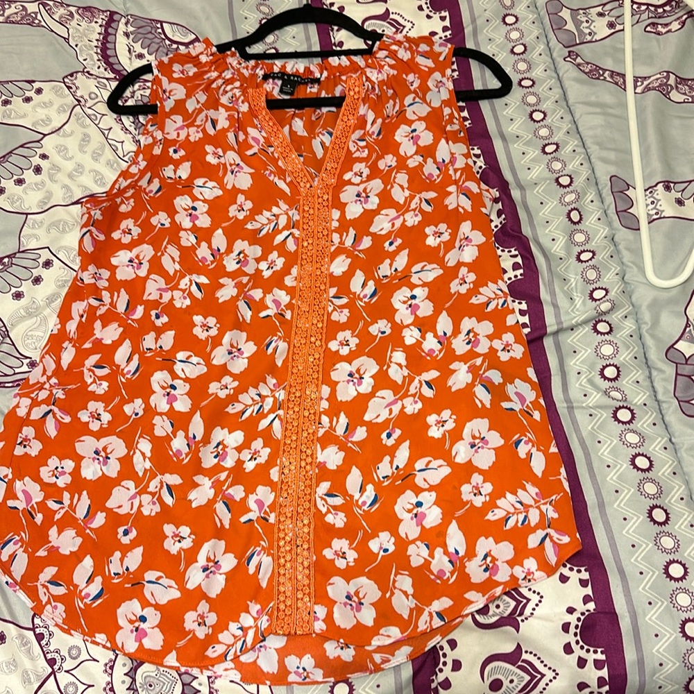Sleeveless dress top